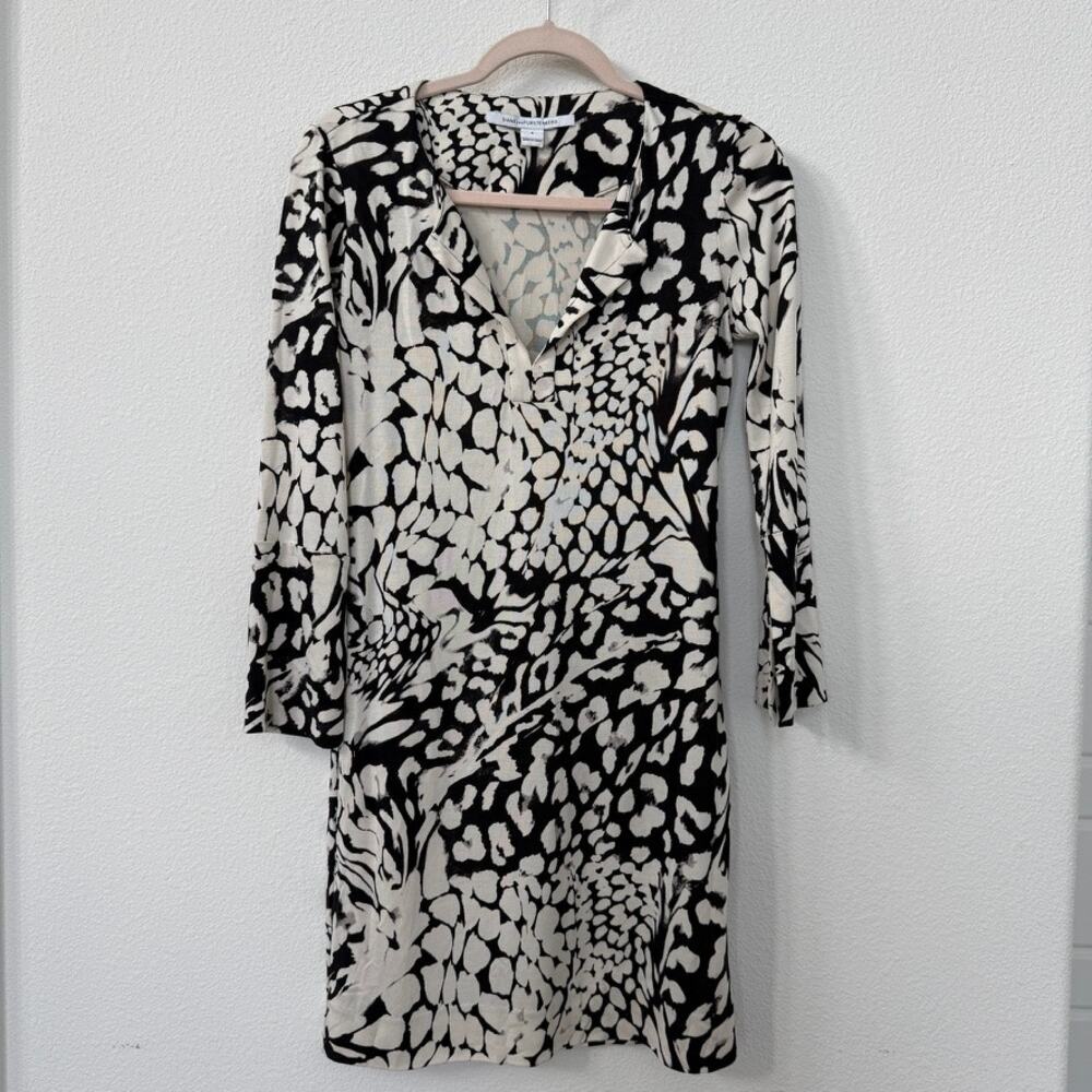 DIANE VON FURSTENBERG Silk Black White Abstract Print Long Sleeve Dress Size 4
